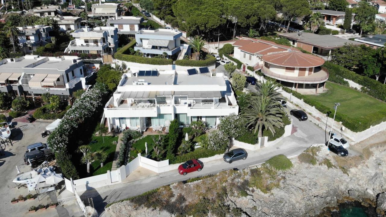 Vila Casa Sugli Scogli Fontane Bianche Exteriér fotografie